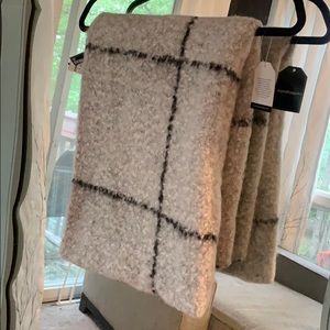 NWT Express Blanket Scarf
